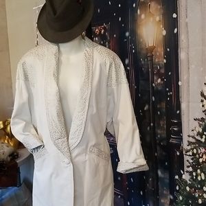 Vintage 1980's White Leather /Silver Small